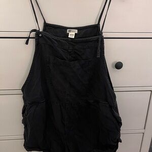 Black Sleeveless Top